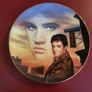 Elvis Presley Limited Edition Heartbreak Hotel Hit Parade Plate Delphi 1992